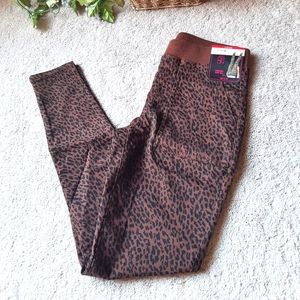 Leopard Mide Rise Jegging
